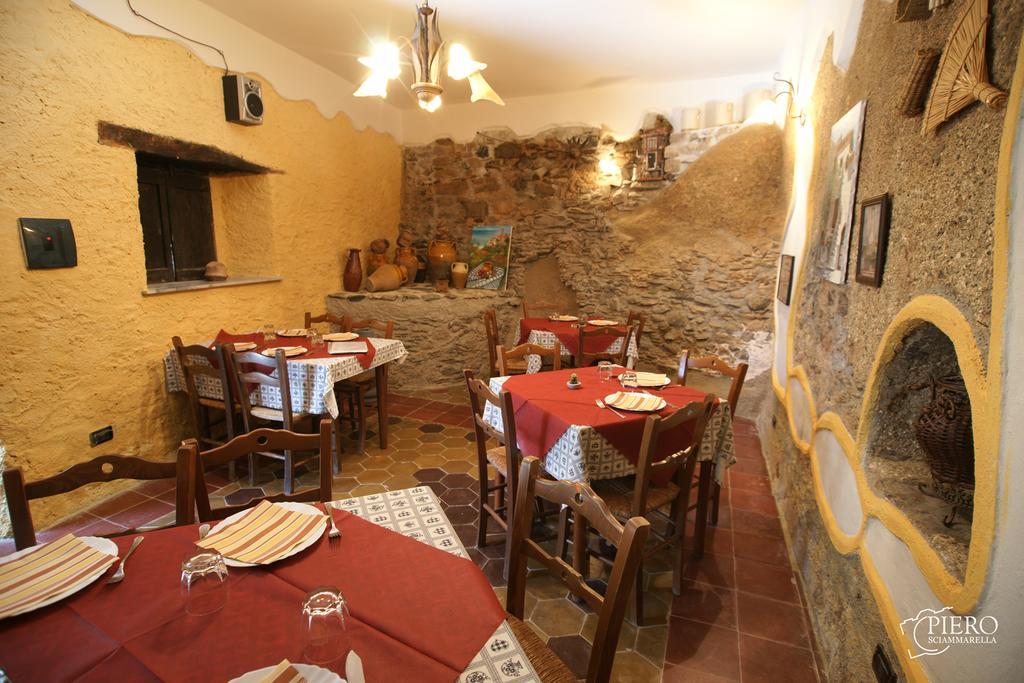 벨몬테칼라브로 A Taverna Intru U Vicu B&B 외부 사진